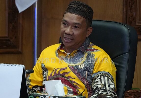Mengenal Figur Julfansyah: Dari Kepala Desa ke DPRD, Mengabdi Tanpa Henti