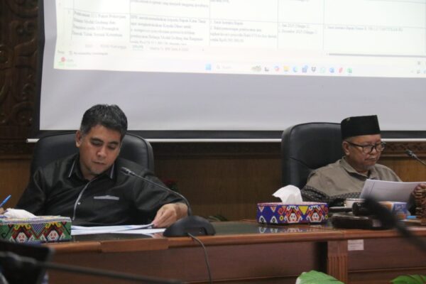Pansus DPRD Kutim dan TAPD Bahas Temuan BPK: Kelebihan Bayar dan Penataan Aset Jadi Sorotan